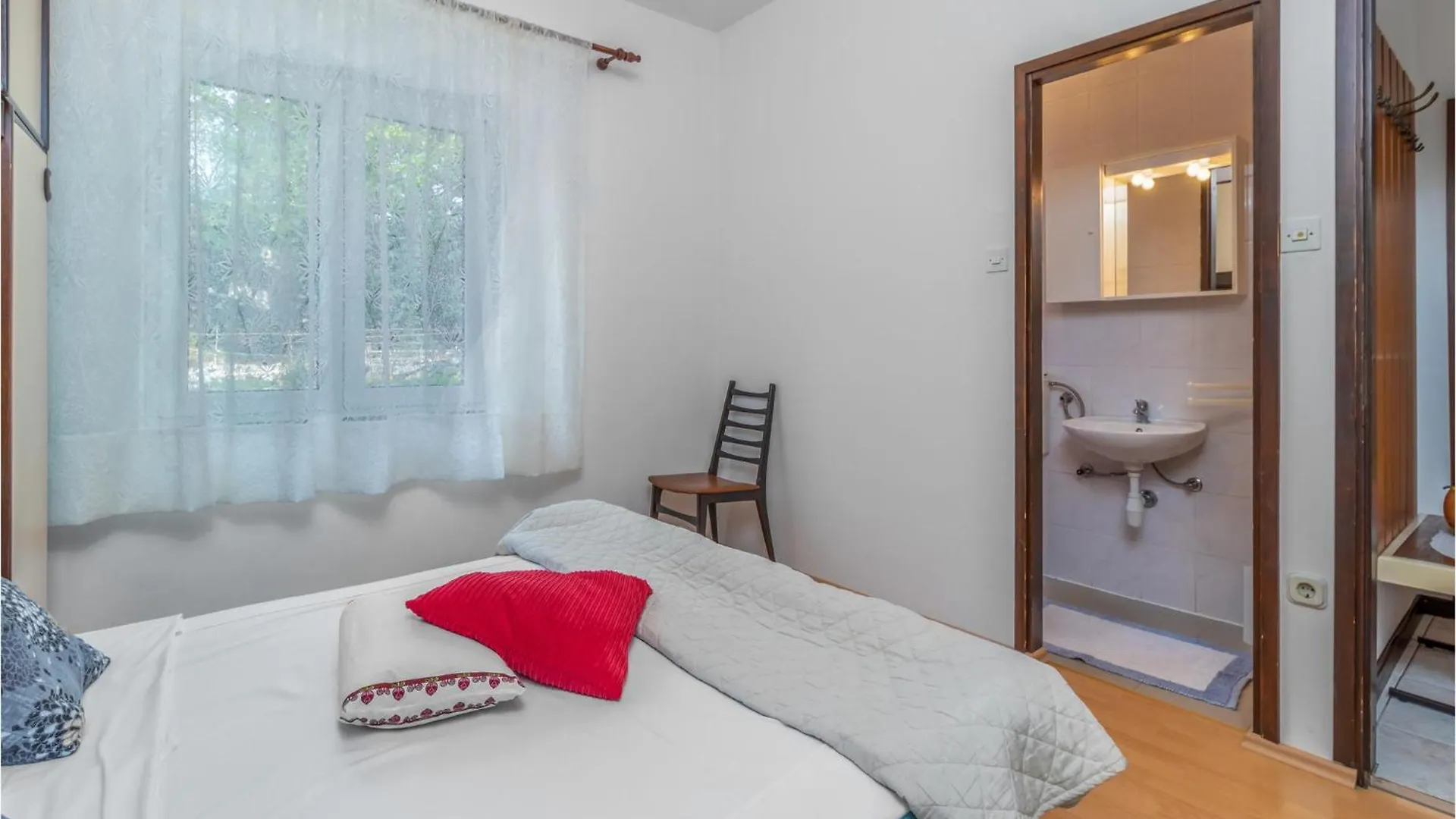 Awesome Apartment In Novi Vinodolski Hırvatistan